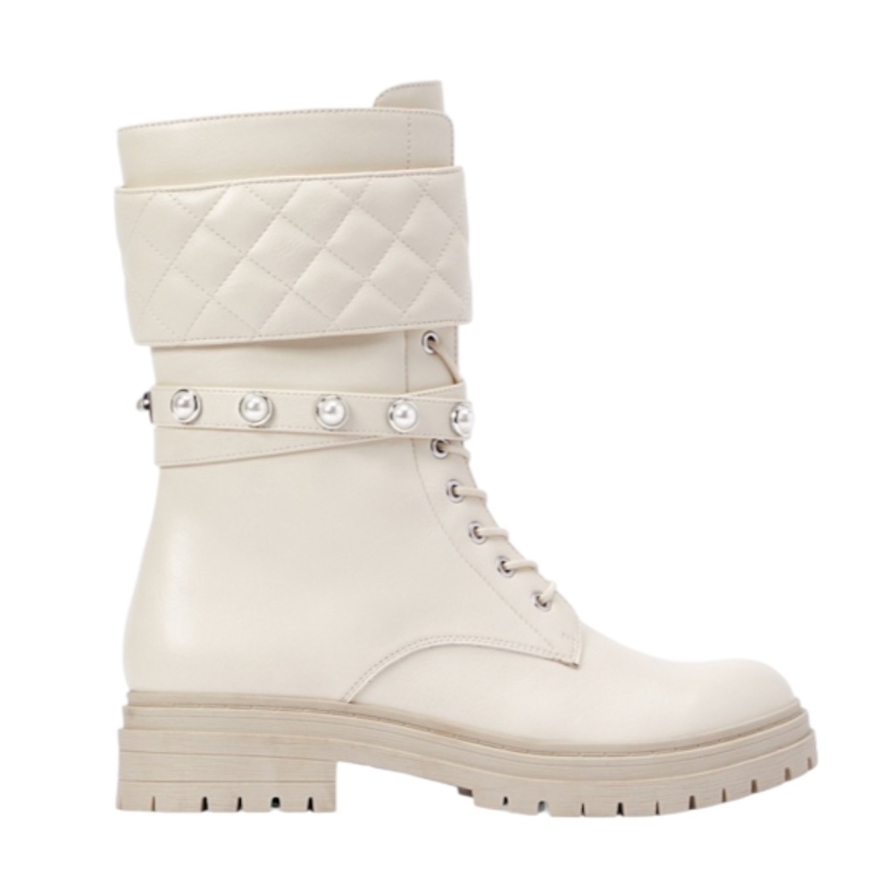 New in Box Just Fab Banks Bone Pearls Quilt Womens Combat Boots Size 7.5